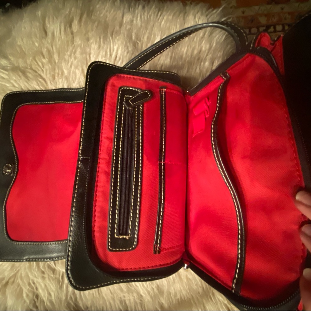Price Drop! Liz  Claiborne Black Leather Crossbody Bag - Picture 9 of 11
